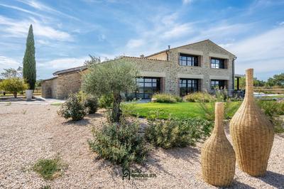 Mas - 345 m² - 7 pièces