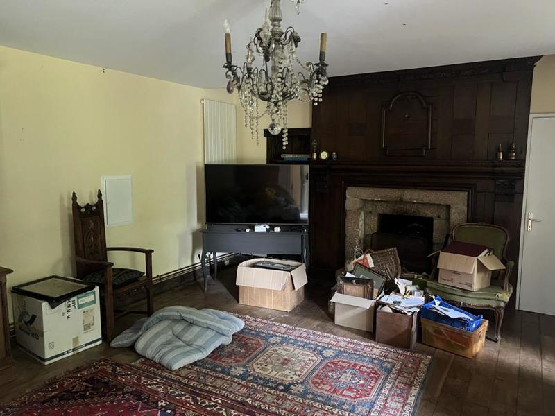 Maison - 280 m² - 10 pièces