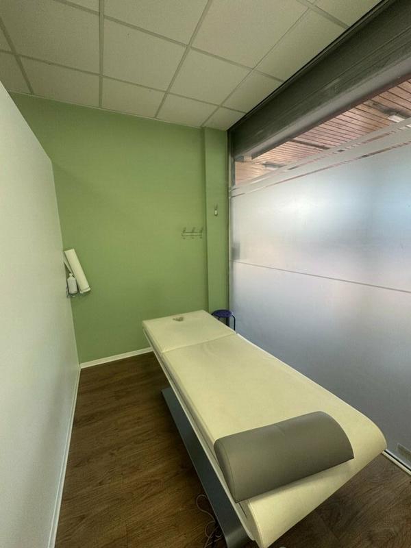 Local commercial - 140 m²