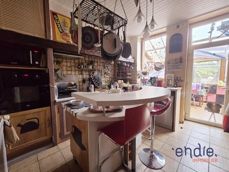 Maison de village - 216 m² - 10 pièces