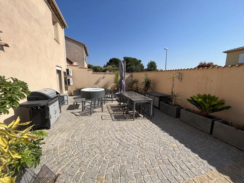 Villa - 95 m² - 3 pièces
