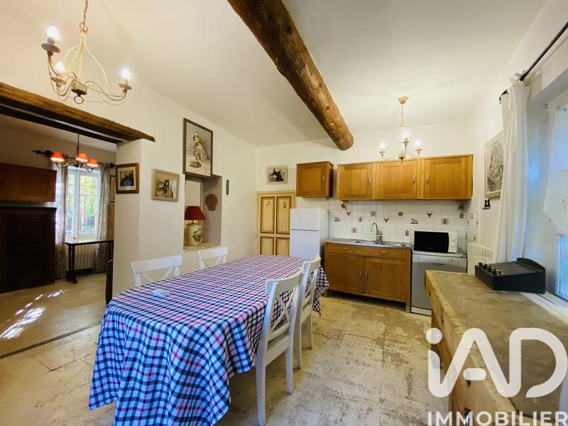 Maison - 250 m² - 9 pièces