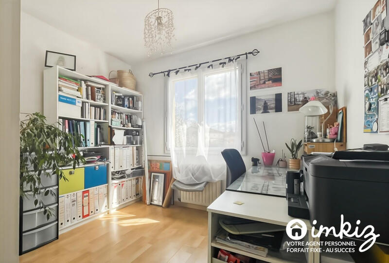 Maison - 262 m² - 6 pièces