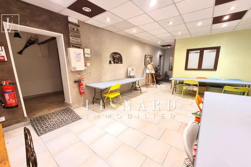 Local commercial - 168 m²