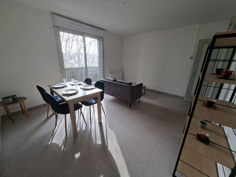 Appartement - 77 m² - 4 pièces