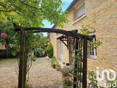 Maison - 381 m² - 11 pièces