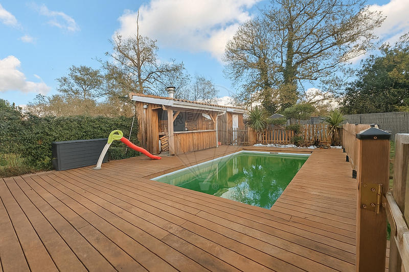 Maison - 104 m² - 4 pièces