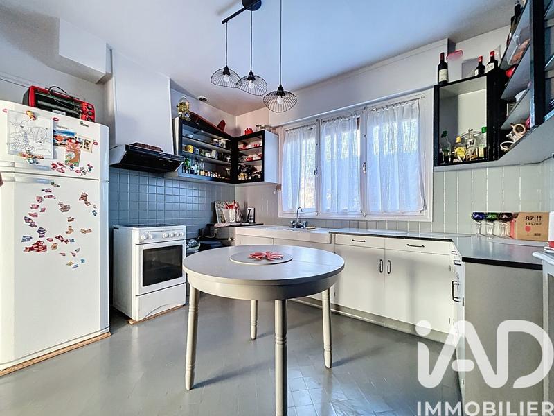 Maison - 182 m² - 7 pièces