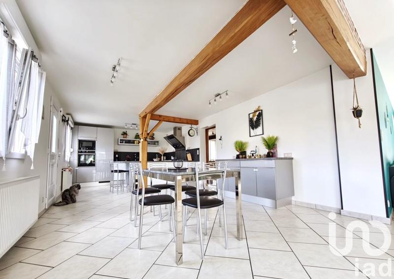 Maison - 212 m² - 6 pièces