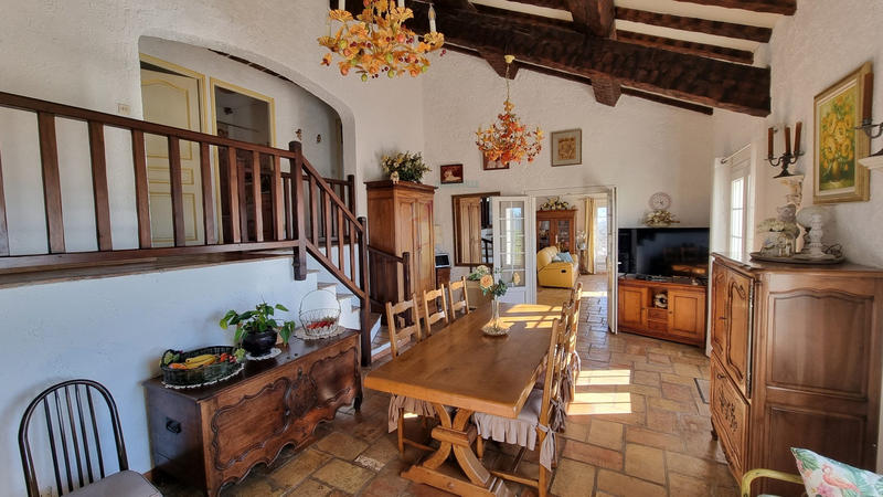 Maison - 160 m² - 7 pièces