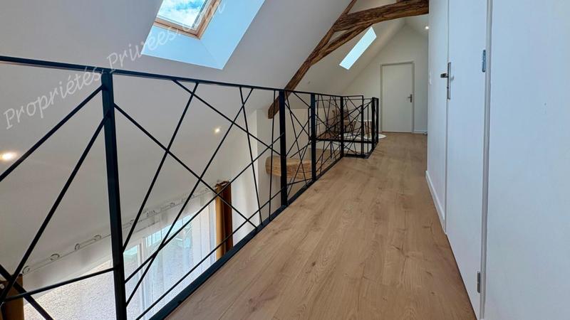 Maison - 137 m² - 7 pièces
