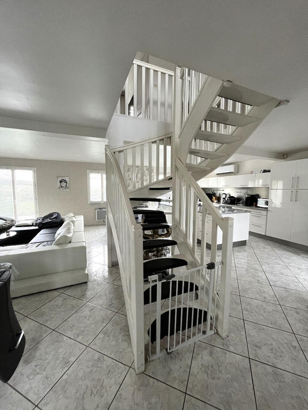 Maison - 160 m² - 6 pièces