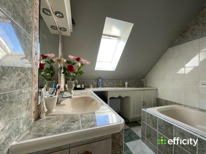 Maison - 139 m² - 6 pièces