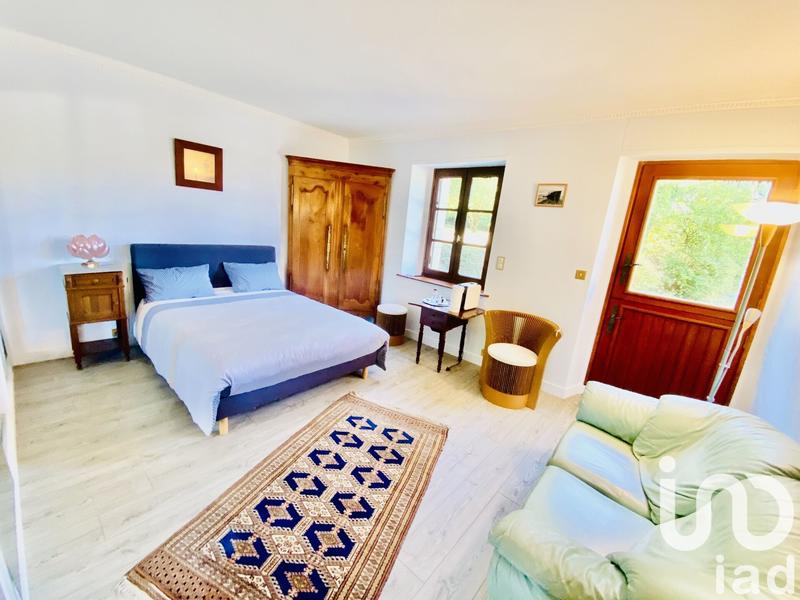 Maison - 301 m² - 11 pièces