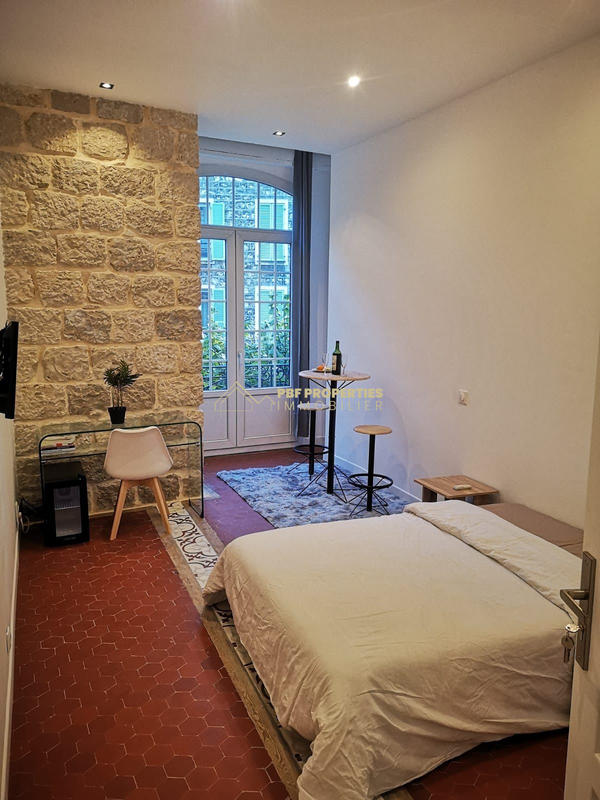 Appartement - 125 m² - 6 pièces