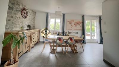 Maison - 160 m² - 9 pièces