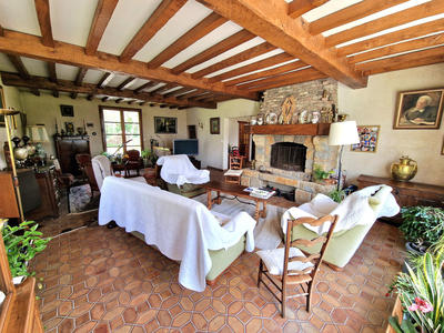 Maison - 300 m² - 10 pièces