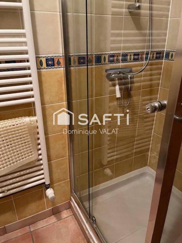 Maison - 457 m² - 16 pièces