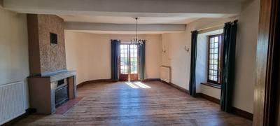 Maison - 200 m² - 7 pièces