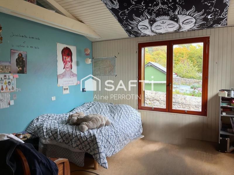 Maison - 178 m² - 6 pièces