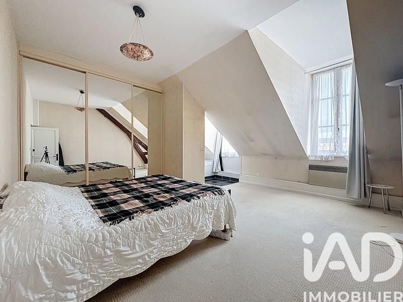 Appartement - 150 m² - 5 pièces