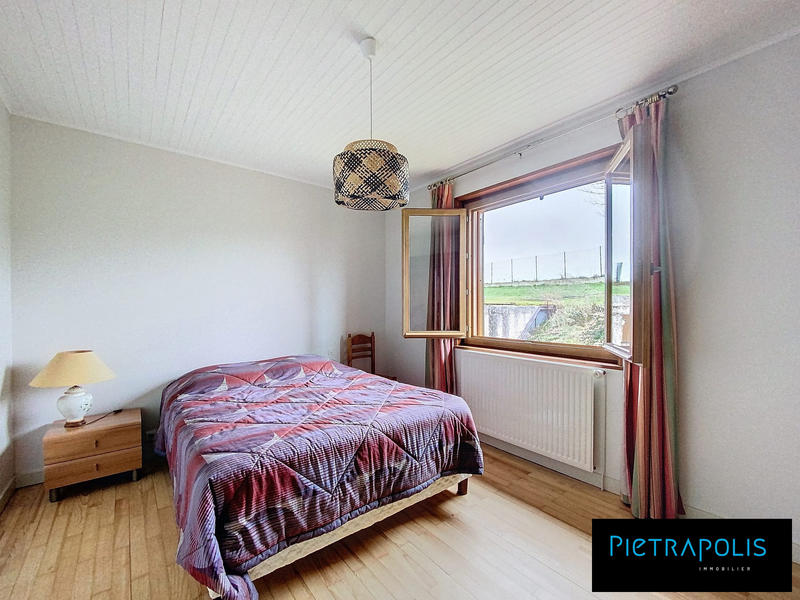 Maison - 198 m² - 6 pièces