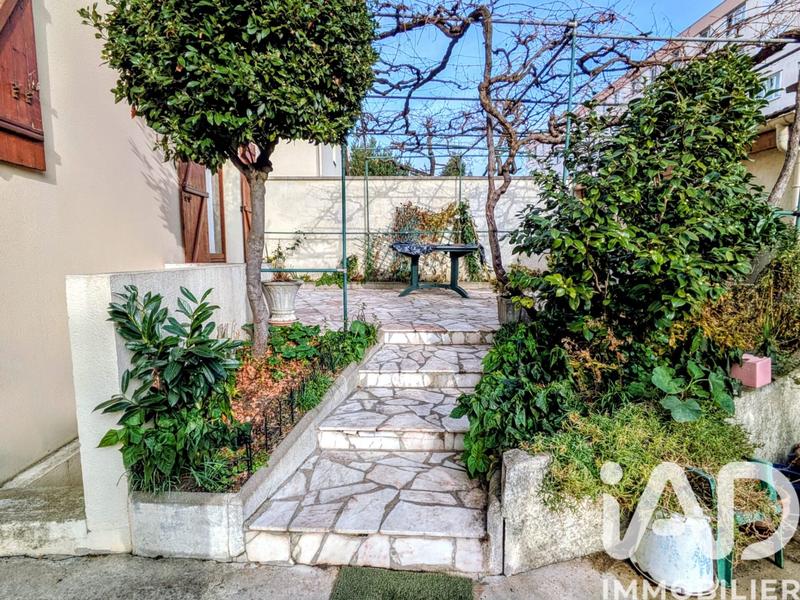 Maison - 98 m² - 6 pièces