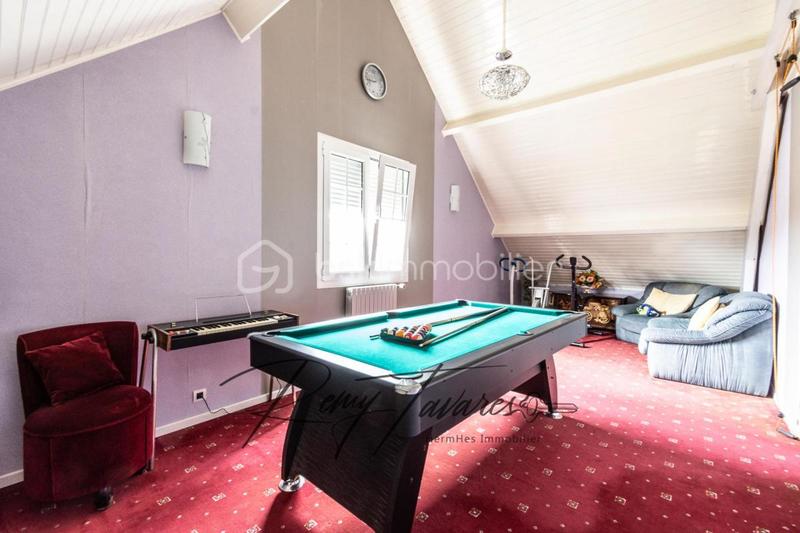 Pavillon - 175 m² - 9 pièces