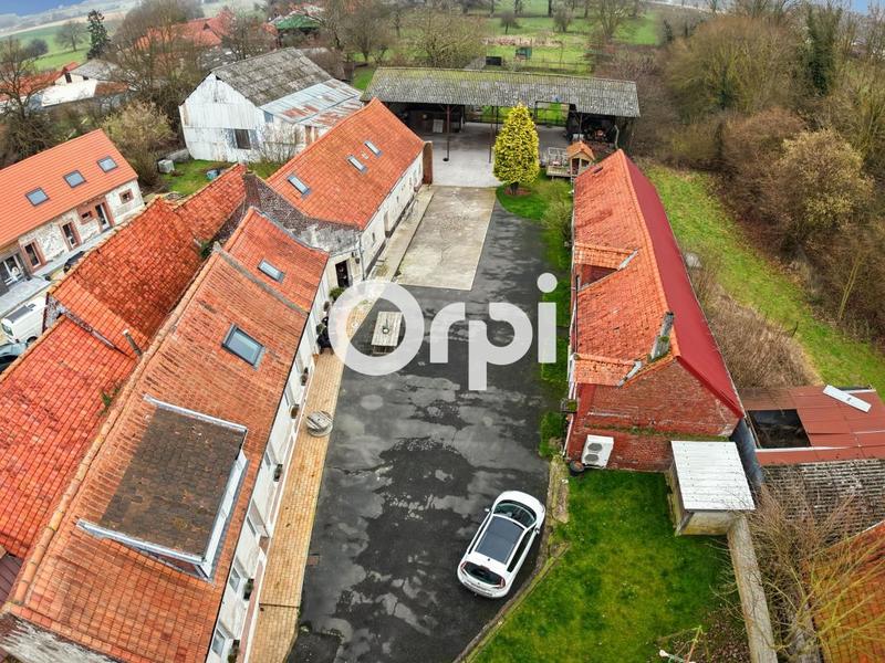 Corps de ferme - 264 m² - 7 pièces