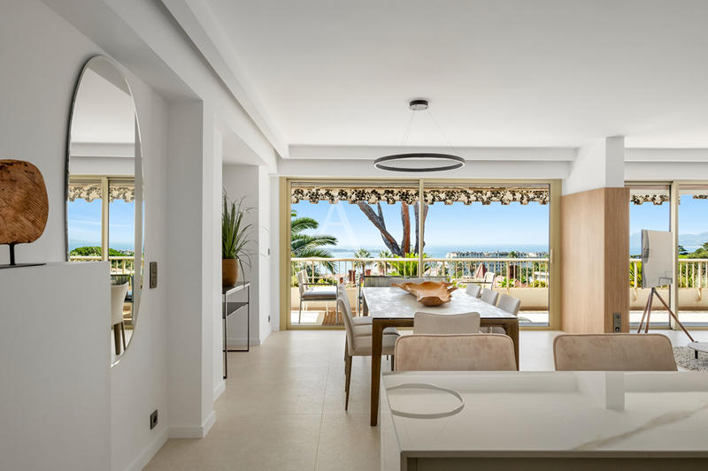 Appartement - 121 m² - 5 pièces