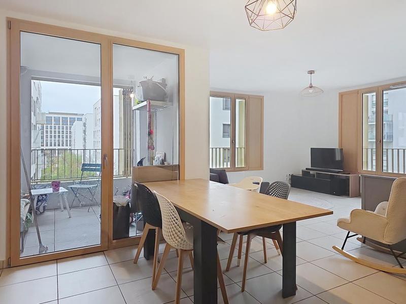 Appartement - 67 m² - 3 pièces