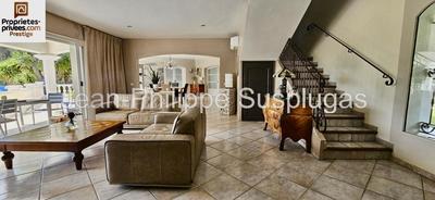 Maison - 260 m² - 7 pièces