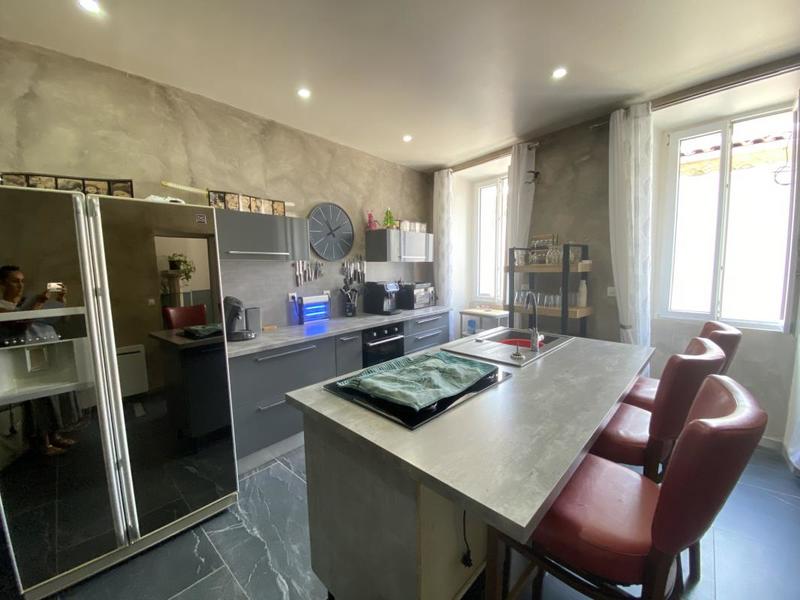 Maison - 145 m² - 7 pièces