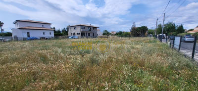 Terrain - 745 m²
