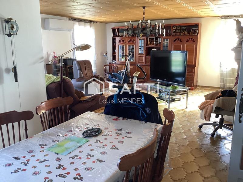 Maison - 203 m² - 8 pièces