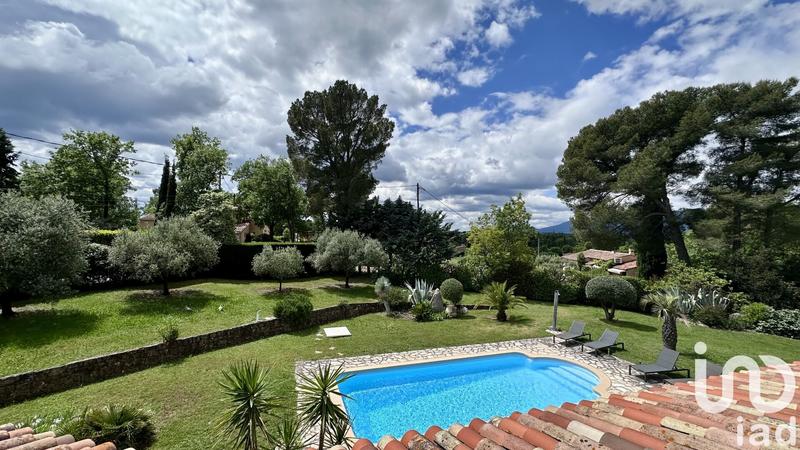 Maison - 189 m² - 7 pièces