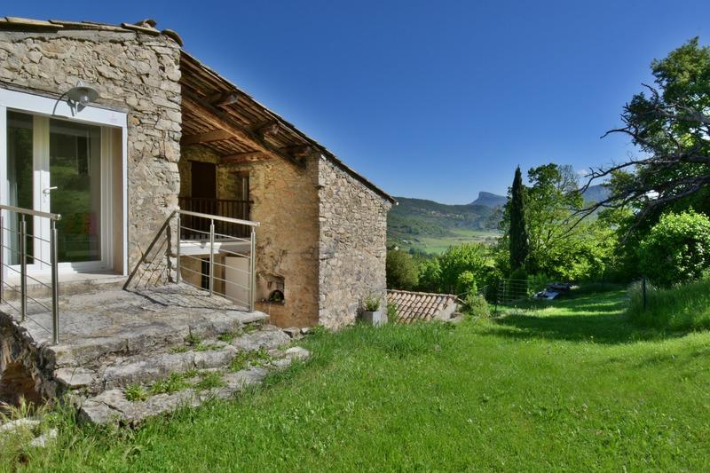 Propriété - 180 m² - 10 pièces