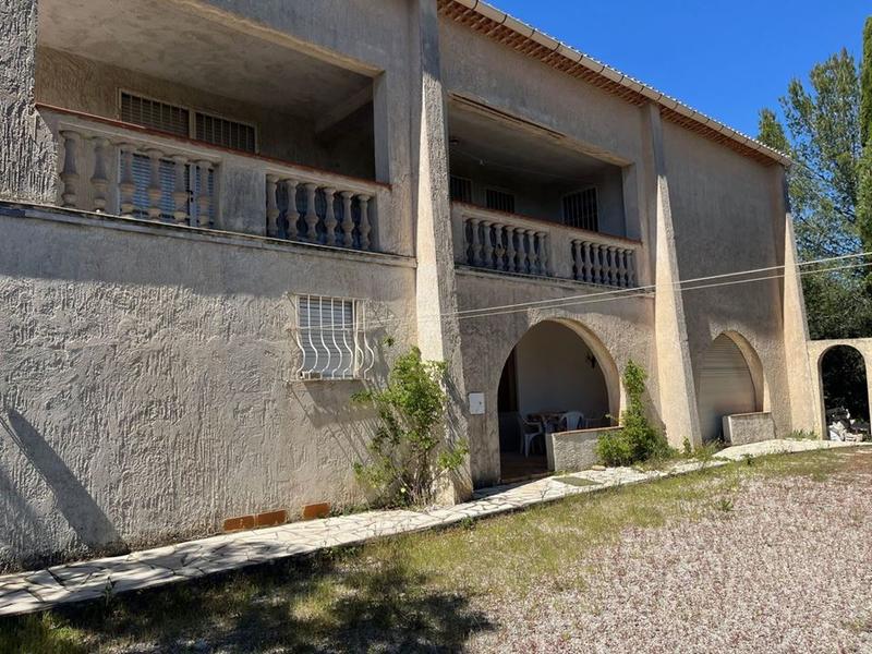 Maison traditionnelle - 250 m² - 12 pièces