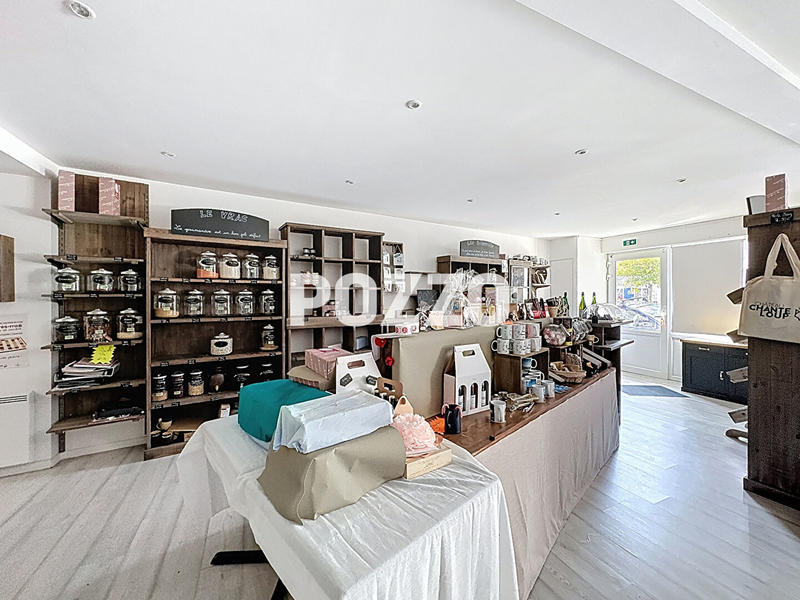 Maison - 178 m² - 9 pièces