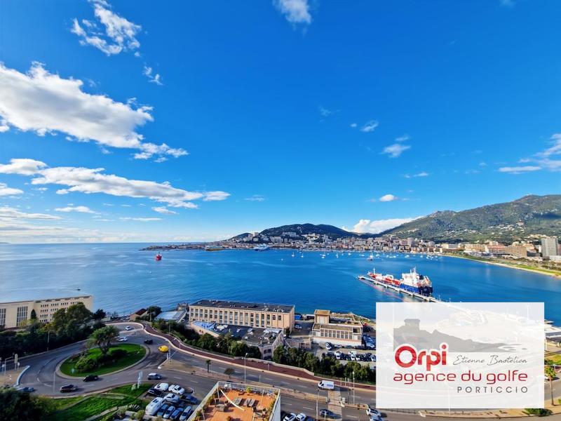 Appartement - 92 m² - 4 pièces