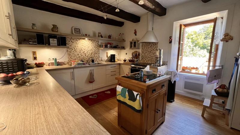 Maison de village - 170 m² - 7 pièces