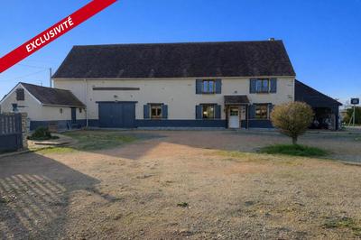 Grange - 151 m² - 6 pièces