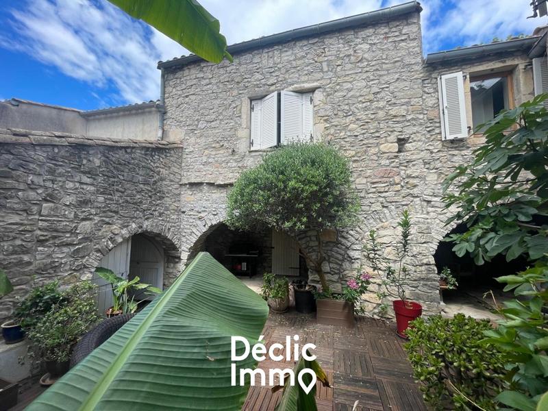 Maison - 232 m² - 7 pièces