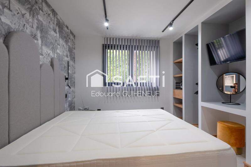 Maison - 345 m² - 9 pièces