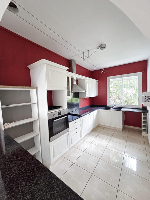 Appartement - 125 m² - 5 pièces