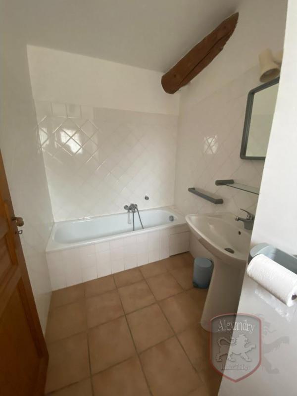 Maison - 240 m² - 9 pièces