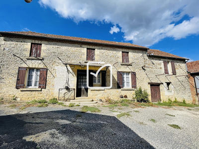 Maison - 180 m² - 7 pièces
