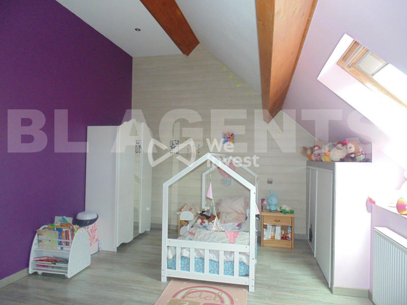 Maison - 224 m² - 7 pièces