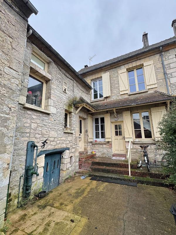 Maison - 138 m² - 7 pièces