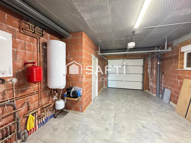 Maison - 178 m² - 8 pièces